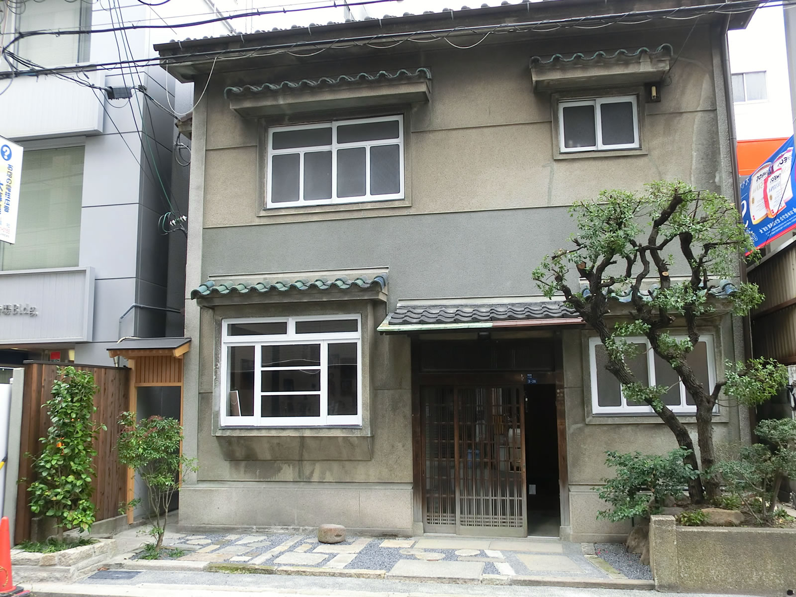 SIO正面玄関